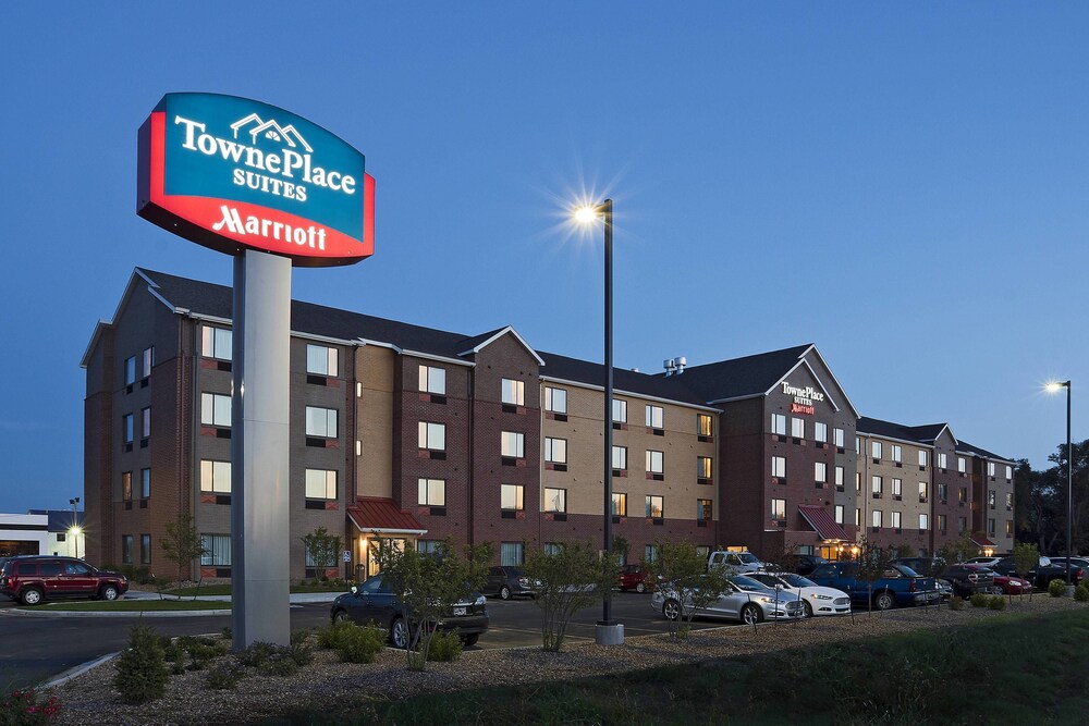 TownePlace Suites by Marriott Dodge City - photo 2