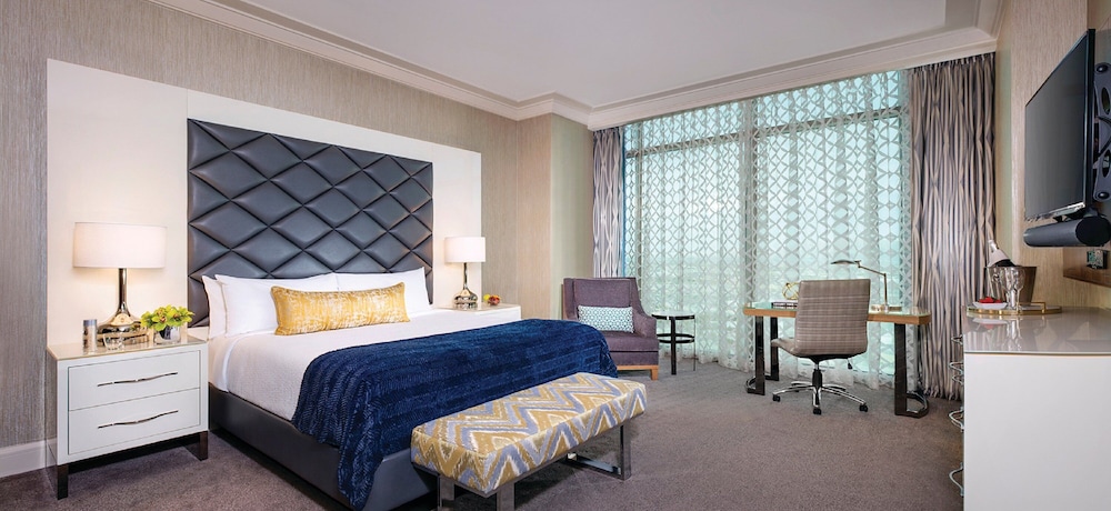 Mandalay Bay Resort And Casino - photo 8