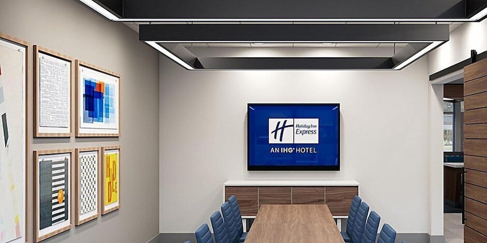 Holiday Inn Express Gloucester - photo 27