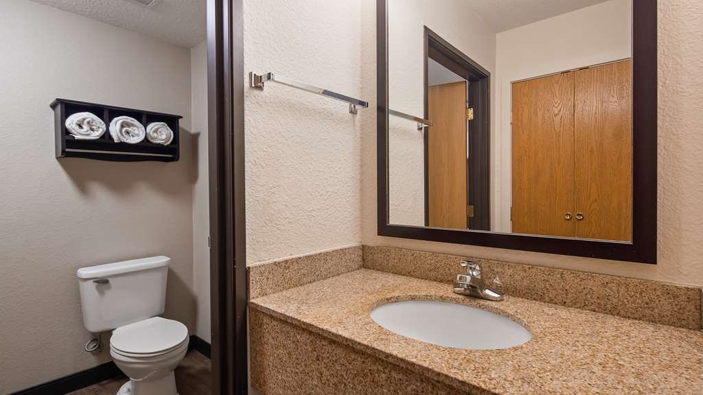Best Western Plus Newark Christiana Inn - photo 20