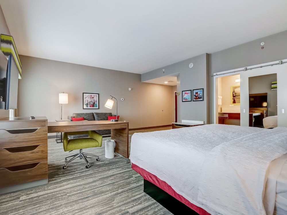 Hampton Inn and Suites by Hilton Cincinnati Midtown Rookwood - photo 31