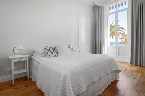 LE SUQUET Bright renovated and spacious apartment — 4-Star Luxury Hotel in Cannes, France