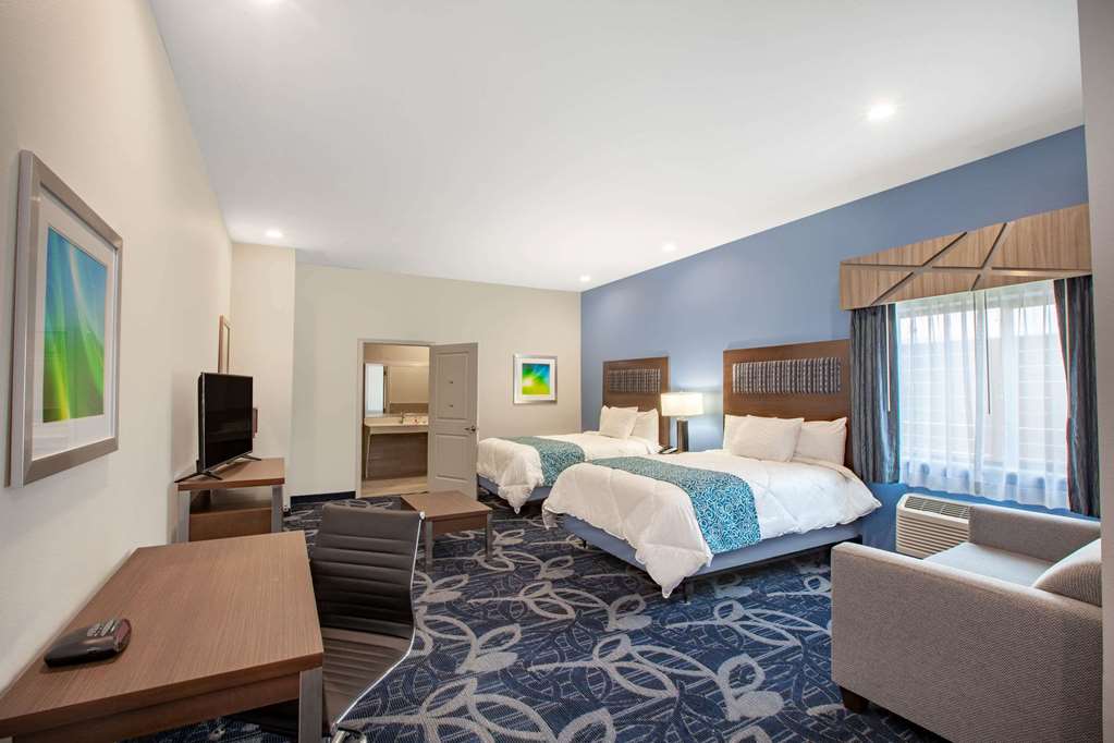 Baymont by Wyndham Houston Hobby Airport - photo 12