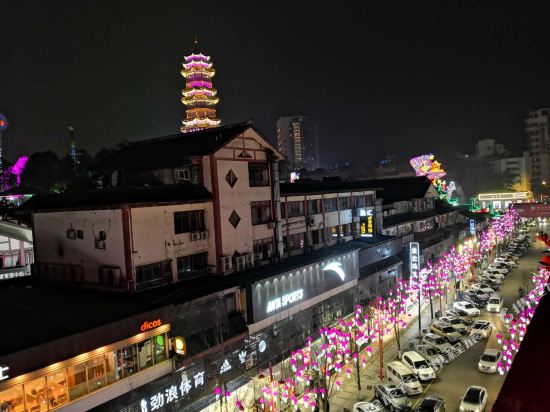 Dong sheng hotel in Zigong, People's Republic of China