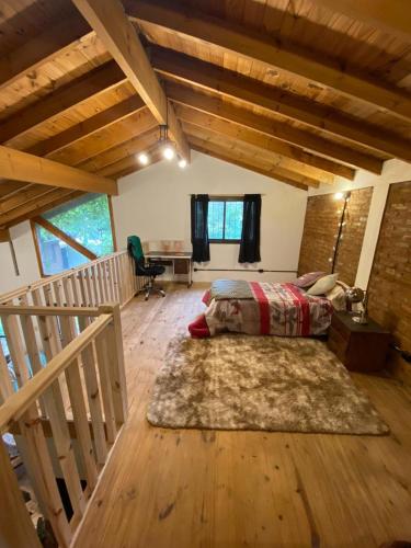 Casa Vivienda Familiar Ituzaingo Centro Parque — 4-Star Luxury Hotel in Ituzaingo, Argentina