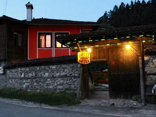 Family Hotel Astra Hotel — Koprivshtitsa