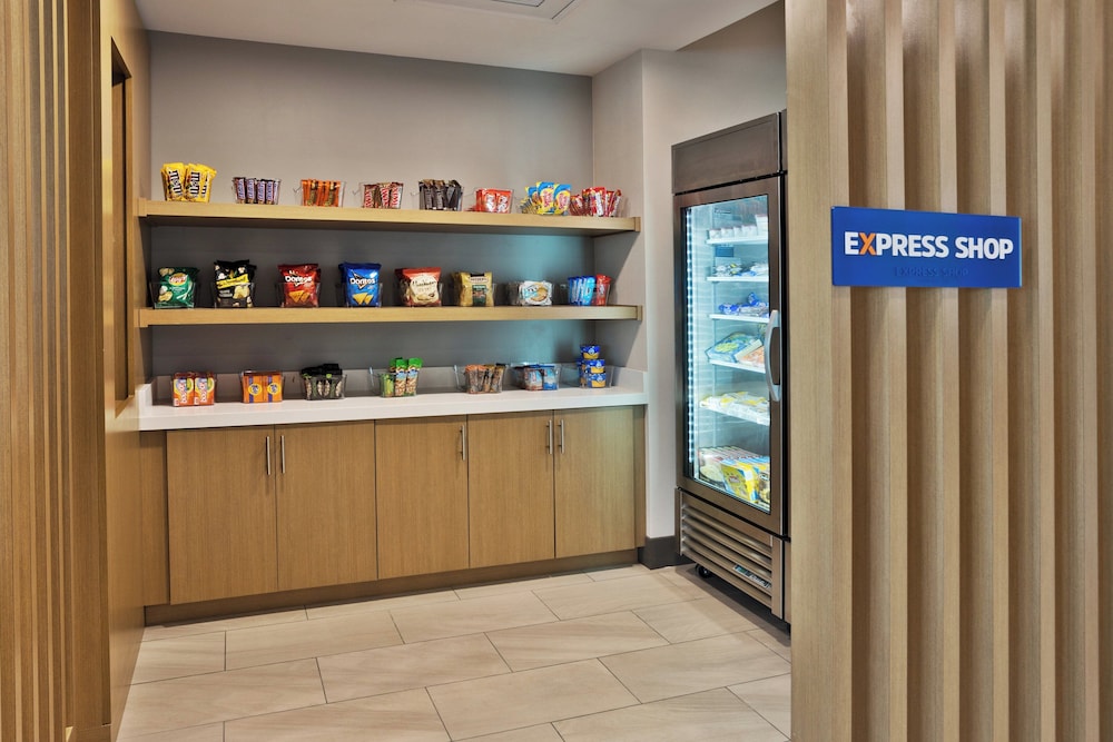 Holiday Inn Express Columbus Northeast - photo 28