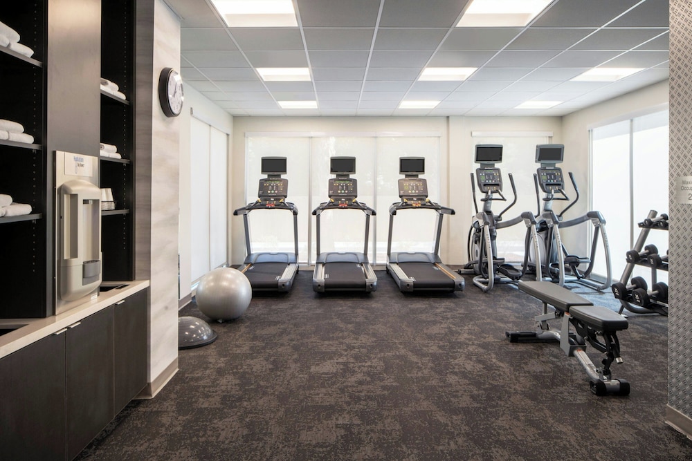 Fairfield by Marriott Inn & Suites Pensacola Pine Forest - photo 16