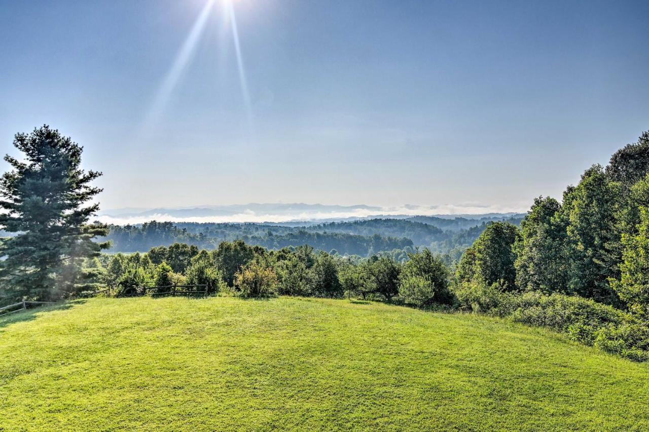Fire Pit And Game Room Marshall Getaway With Views — Marshall