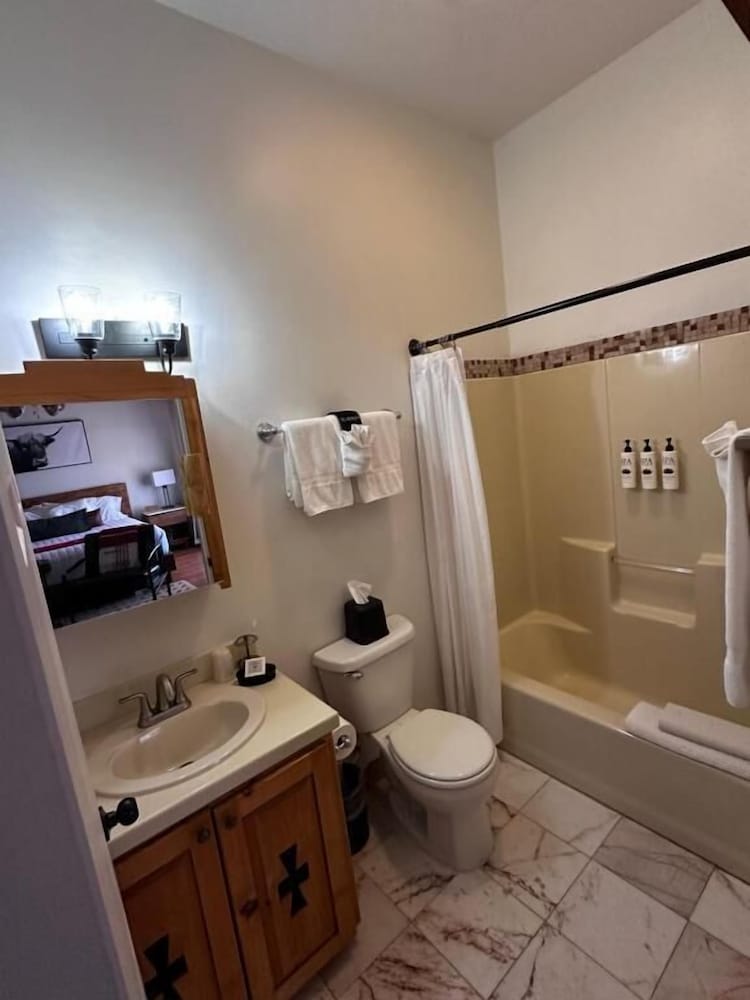 Adobe Rose Inn - photo 24
