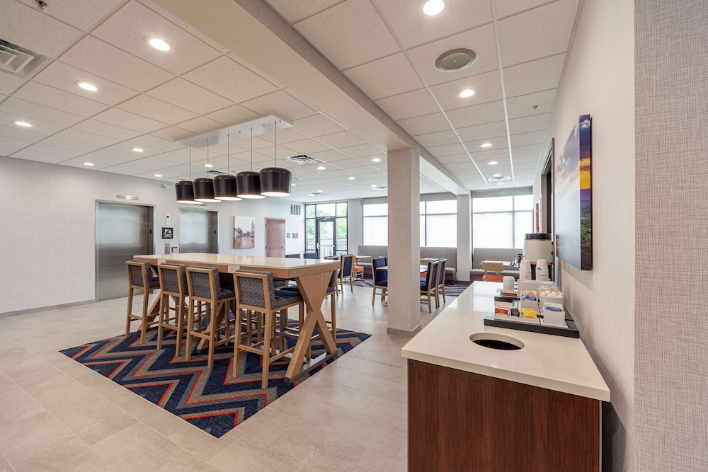 Hampton Inn Winchester N Conference Center VA - photo 52