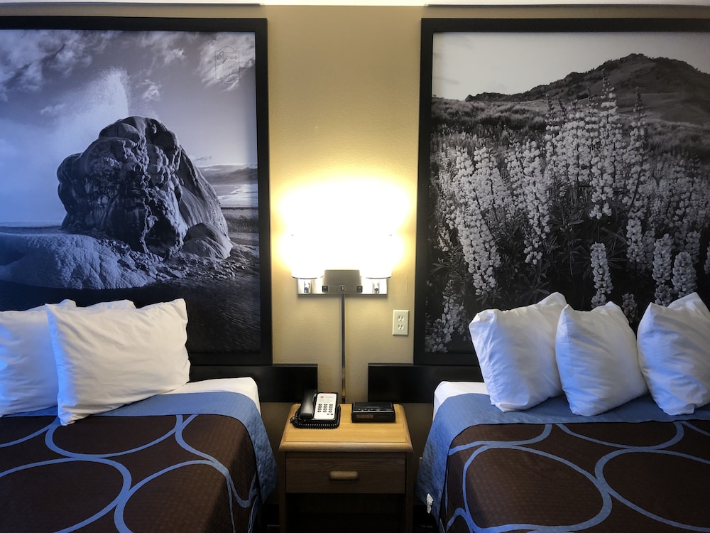 Super 8 by Wyndham Carson City Lake Tahoe - photo 10