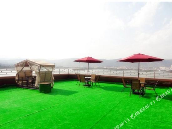 Yueyunge Express Hotel in Miyang, People's Republic of China