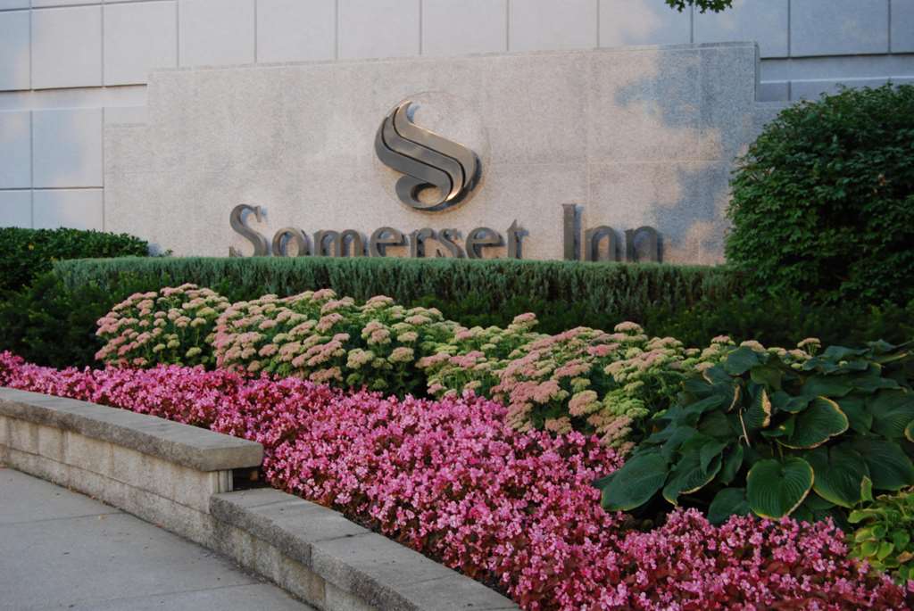 Somerset Inn - carbon neutral hotel in Troy