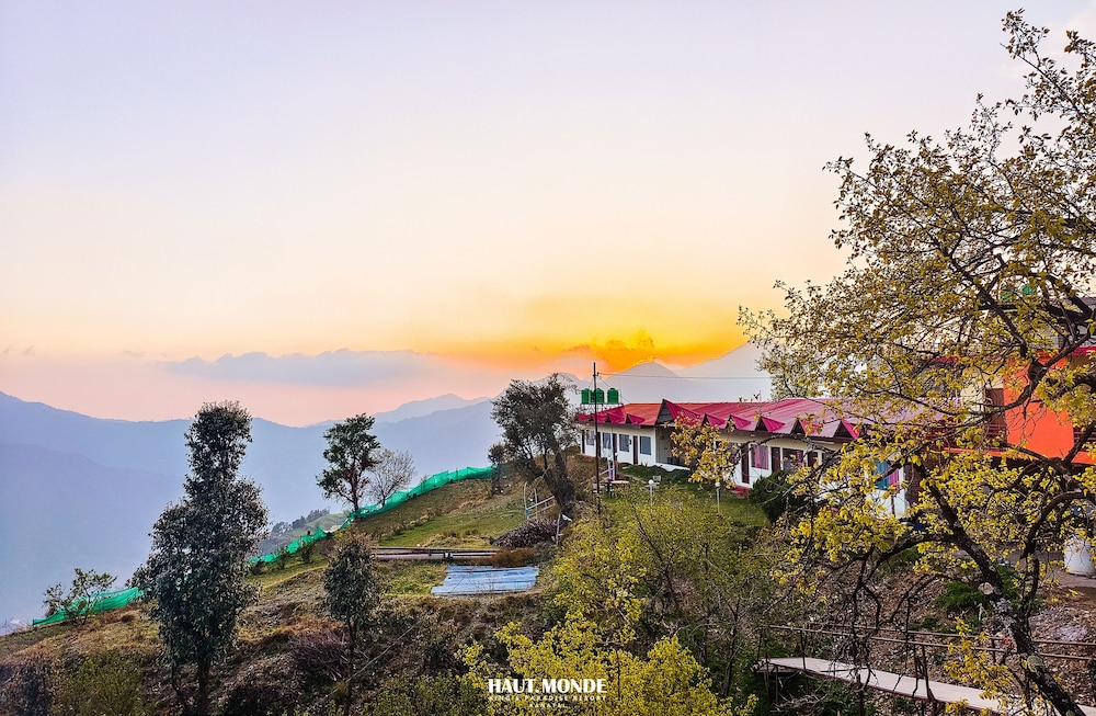 Haut Monde King’s Paradise Resort in Tehri, India