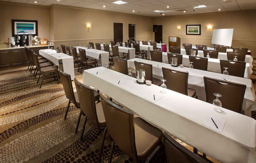 Hilton Concord - photo 36