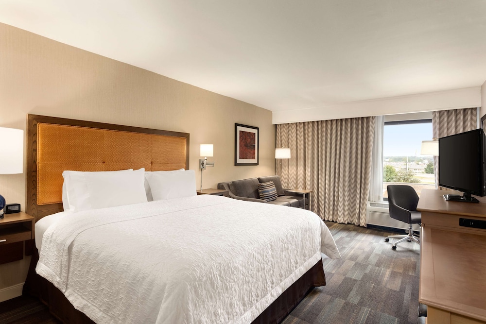 Hampton Inn by Hilton Fort Smith - photo 19