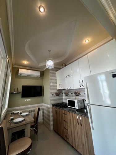 Nukri's Apartment