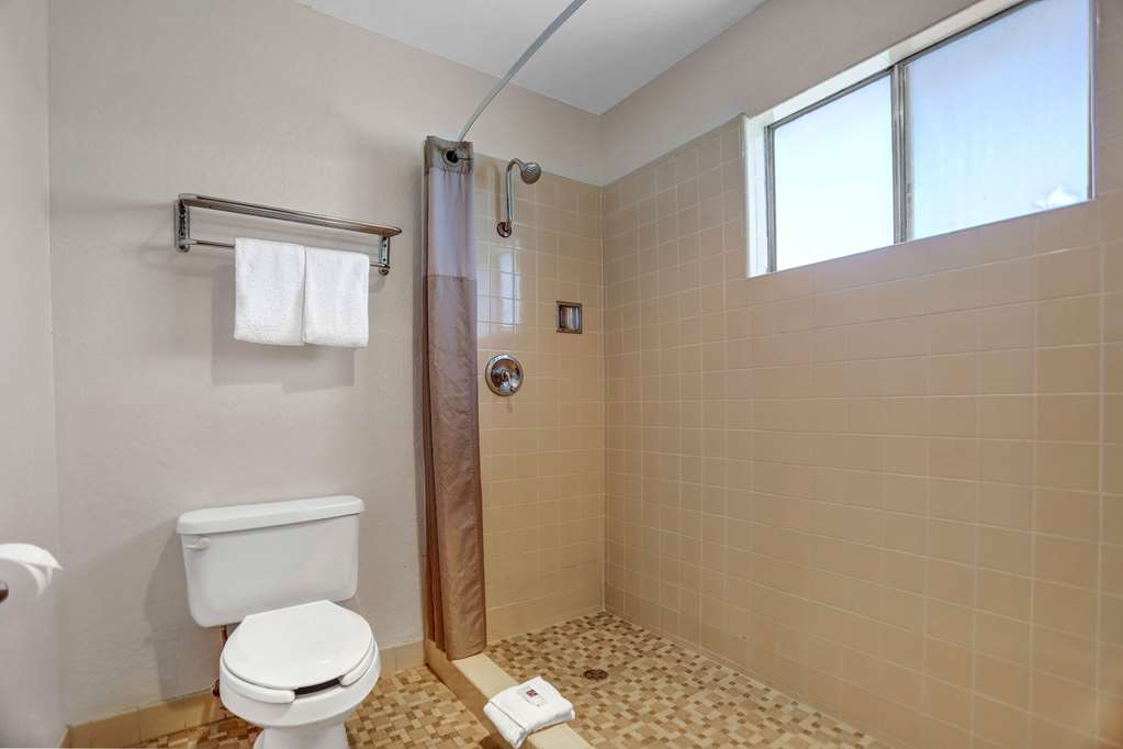 Motel 6 Fort Bragg CA - photo 17