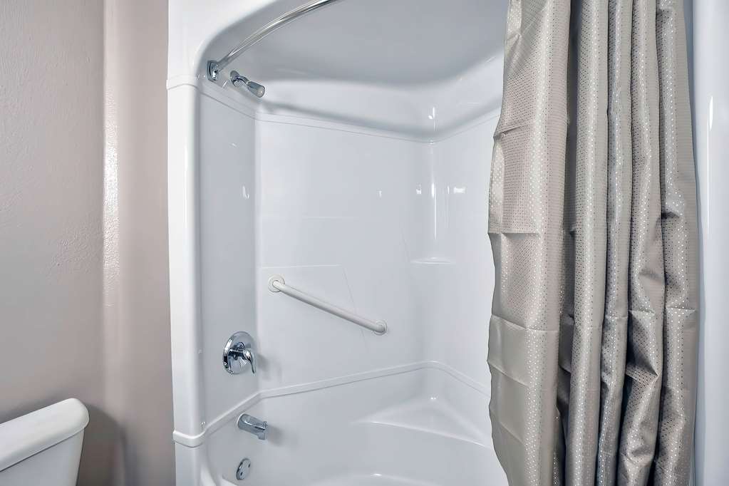 Motel 6 Benbrook TX Fort Worth - photo 19