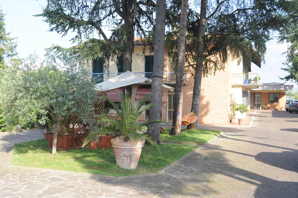 Gli Angeli — Siena