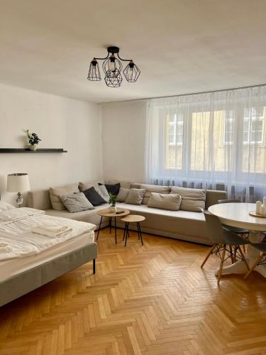Tomasza Street Main Square Apartment — 4-Star Luxury Hotel in Krakow, Poland