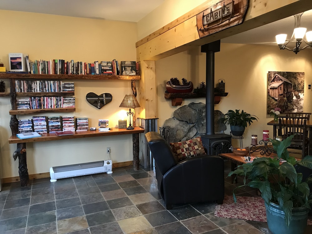 Carson Ridge Luxury Cabins - photo 4