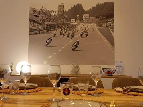 Léopold gîte citadin au pied des bois in Spa, Belgium