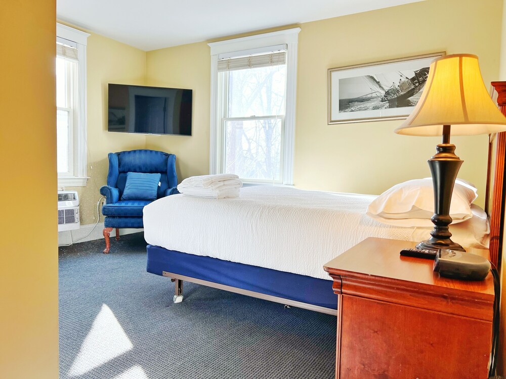 The Winthrop Arms Hotel And Restaurant - photo 25