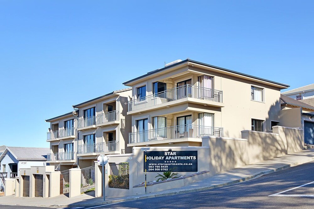Star Holiday Apartments — 4-Star Luxury Hotel in Cape Town, South Africa