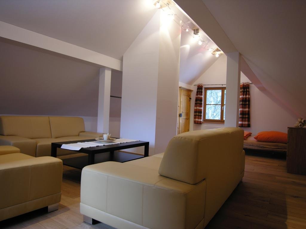 Dachstein Chalet Goisern — 4-Star Luxury Hotel in Bad Goisern, Austria
