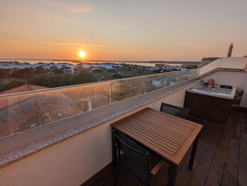 Casa Alegria Barra Deluxe by Home Sweet Home Aveiro — 4-Star Luxury Hotel in Gafanha Da Nazare, Portugal