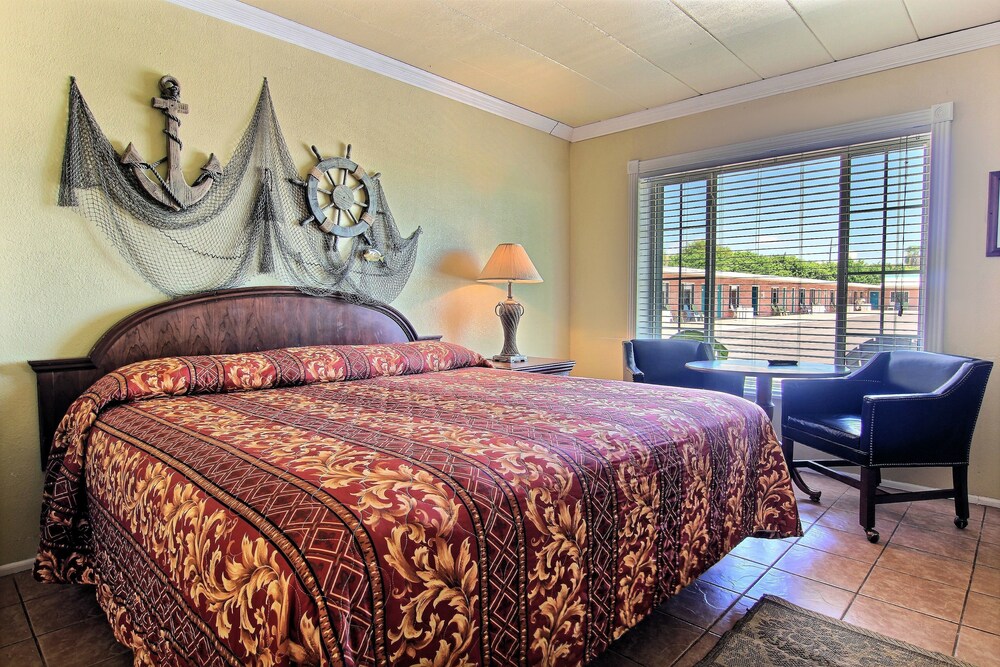 Shark Reef Resort Motel & Cottages - photo 8