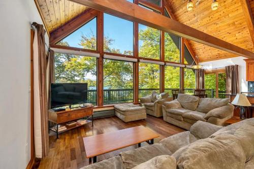 Lakeside Lullaby — hotel in Wolfeboro