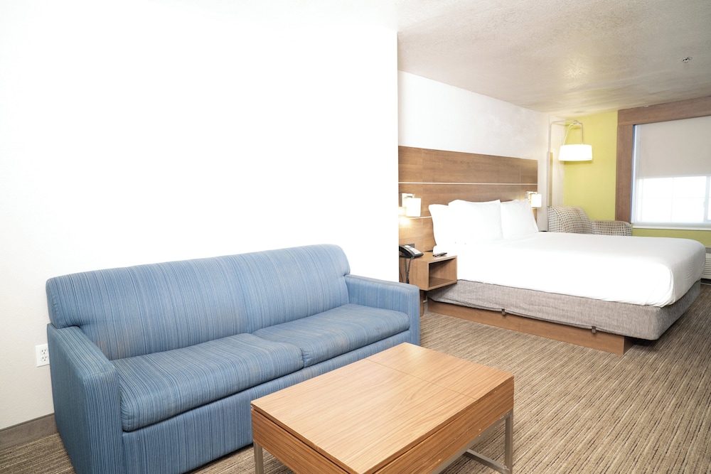 Holiday Inn Express Hotel & Suites Hesperia by IHG - photo 16