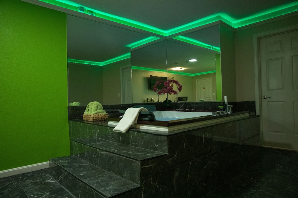 Classic Motor Lodge West Green - photo 21