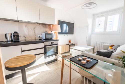 Premium T2 Neuf 4eme Etage Ultra Centre Lorient Par Groom in Lorient, France