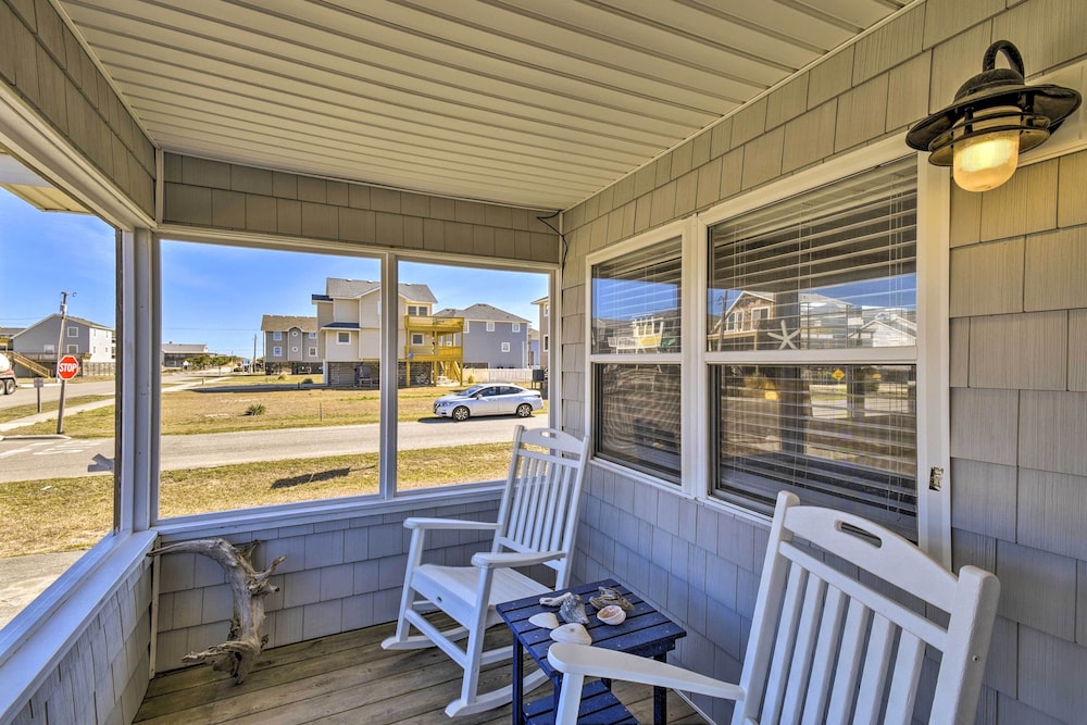 Nags Head Cottage Screened Porch Walk to Beach - photo 14