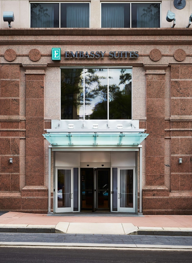 Embassy Suites by Hilton Washington DC Chevy Chase Pavilion - photo 60