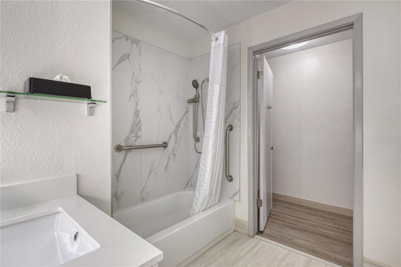 Best Western Greensboro Coliseum Inn - photo 20