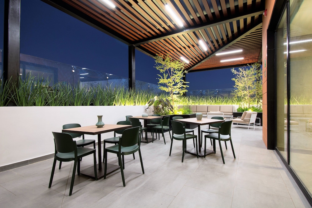 Staybridge Suites Guadalajara Novena by IHG