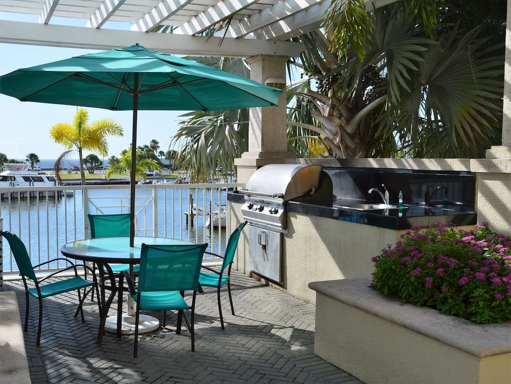 Harborside Suites at Little Harbor - photo 48