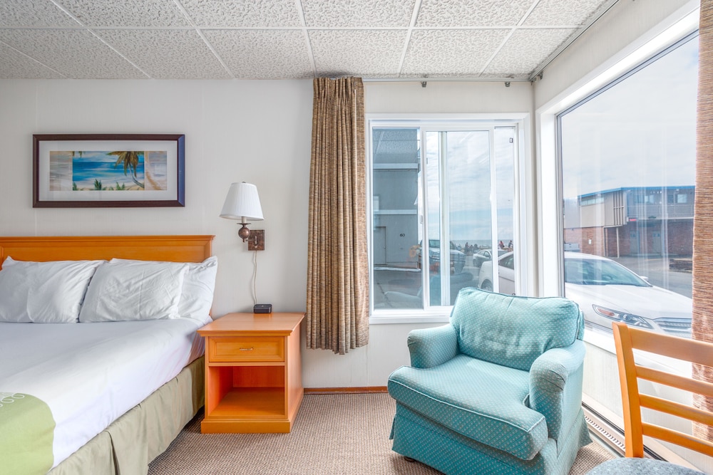 Seashore Inn on the Beach - photo 10