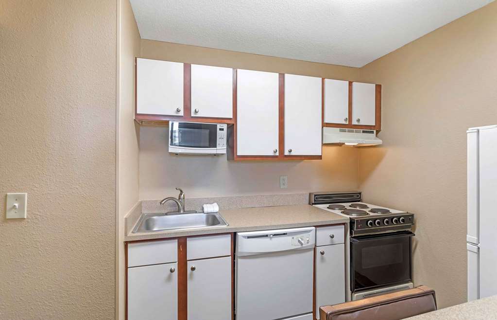 Extended Stay America Select Suites Memphis Cordova - photo 16