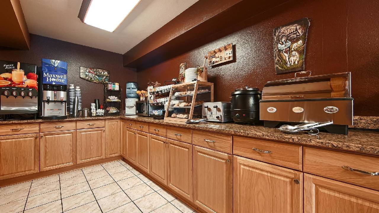 Best Western Inn Of Pinetop - photo 4