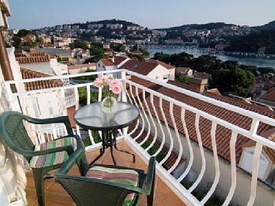 Apartment in Port with Sea View