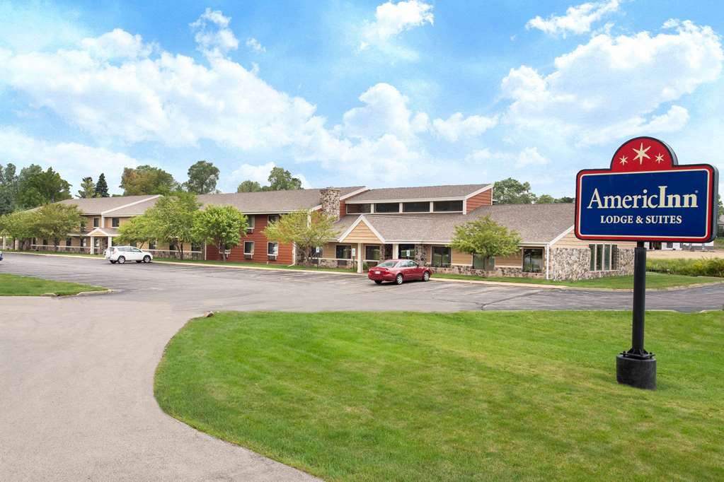 AmericInn by Wyndham Burlington - photo 4