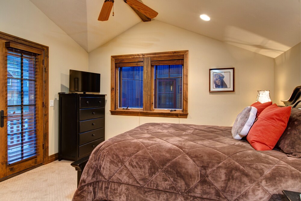 Abode at Big Moose Yacht Club - photo 8