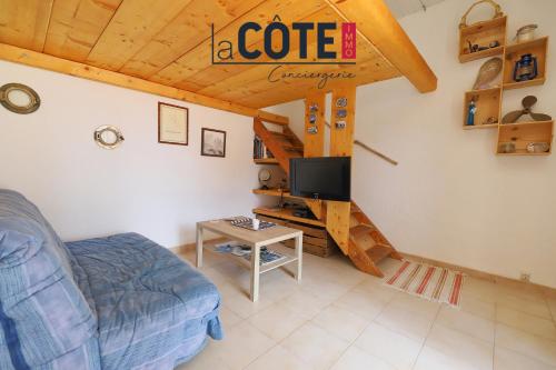 Les Pins in Sausset-Les-Pins, France