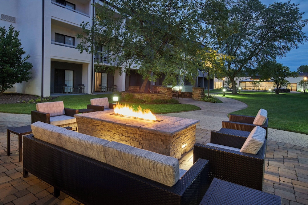 Courtyard by Marriott Chicago Lincolnshire - photo 38